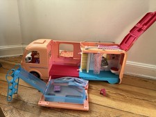 Barbie-Auto Dream Camper &