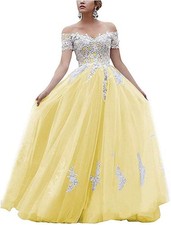 Schulterfreies Ballkleid mit