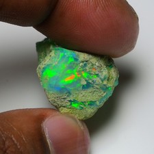 Seltener grüner Opal grob