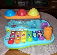 Spielzeug Klavier mit hau