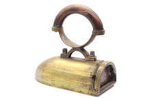 Antikes Eisen Bügeleisen aus