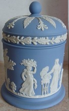 Wedgwood Jasperware Blau