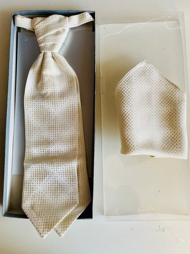 Wilvorst plastron - plastron, /