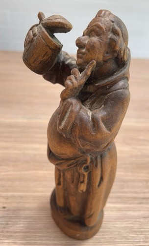 Mönch mit bierkrug höhe - mönch,