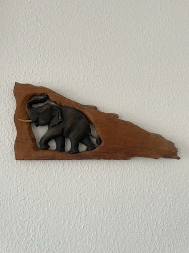 Holzrelief geschnitzt - holzrelief,