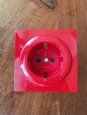 Gira S-Color Steckdosen Abdeckung Rot   8 Stück verfügbar 