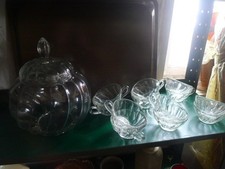 Antikes 13 Teiliges Pressglas