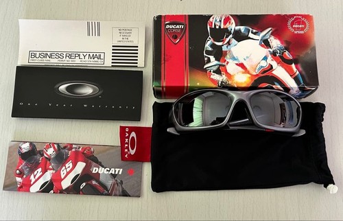 Oakley ducati straight jacket - oakley,