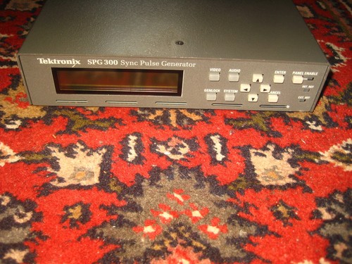 Tektronix spg300 sync pulse - ,