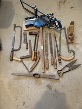 Alte Werkzeuge Stechbeitel Simshobel Holzraspel Sägen Holzbearbeitung