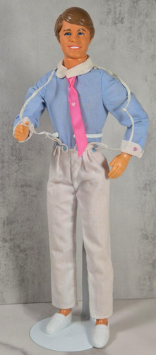 Barbies ken der - papa,