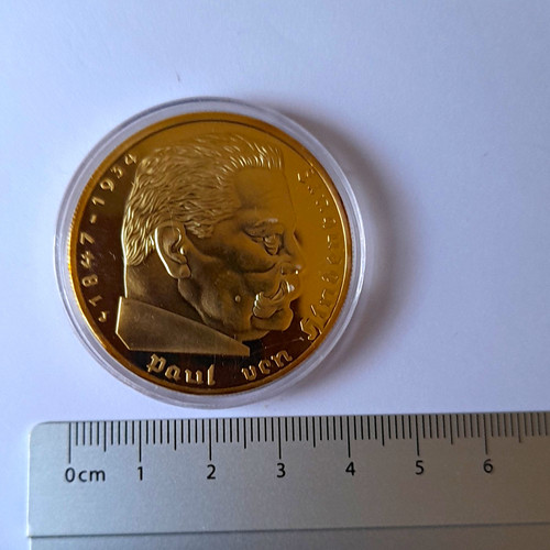 Goldfarbene medaille deutsches - goldfarbene,