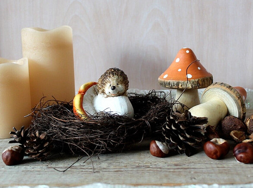 Deko igel mit orangem - deko,