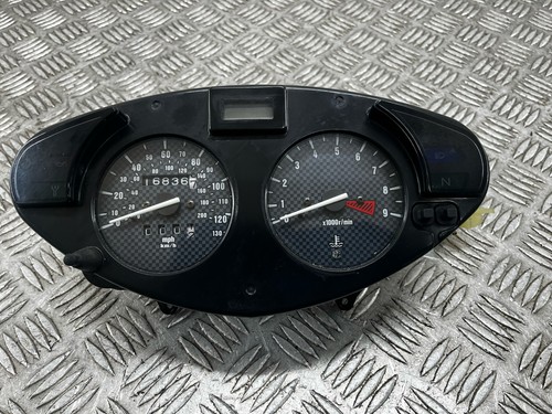 Honda 650 deauville 2004 - 650,