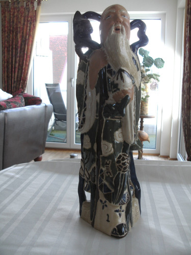 Statue alter asiatischer mann - statue:,