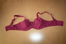 Damen BH mit Bügel - Marke: Skin to Skin - Größe: 80 D - Fb.: Violett Bordeaux ?