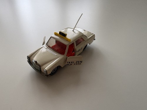 Siku 1317 309 taxi mercedes - v,