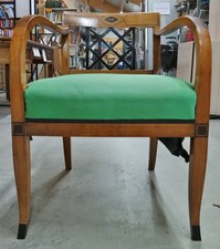 Antik Neo Biedermeier Armlehnstuhl Stuhl Sessel vermtl. Kirschholz Funier