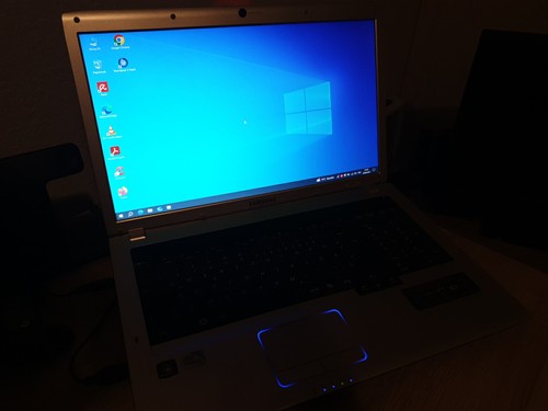 Samsung r730 laptop - samsung, np-r730