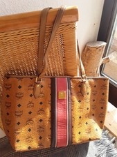 MCM SHOPPER MEDIUM cognac rot