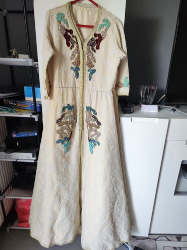Takschita beige kleid mit - takschita,