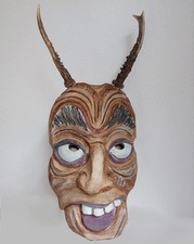 Fasnachtsmaske mit Hörner