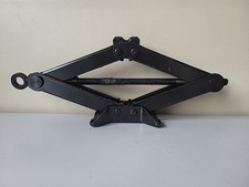 Wagenheber Nissan Micra K12E