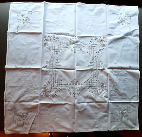 Alte mitteldecke gestickt - alte,