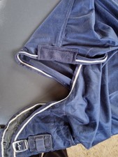 Fliegendecke in dunkelblau, engmaschig, Abschwitzdecke, Cob / VB