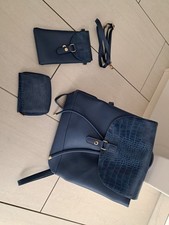 RUCKSACK HANDYTASCHE +