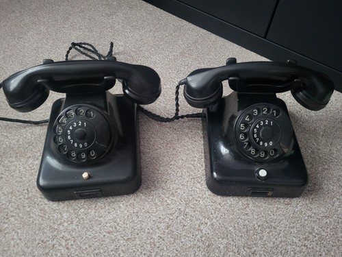Alte telefone mit wählscheibe - alte,