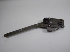 Mercedes Benz Heckflosse W110, W111 Fensterheber vorne rechts # 110 725 02 02