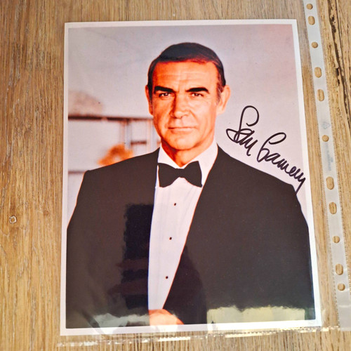 James bond sean connery - james,