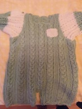 Türkisfarbener Handgearbeiteter Strickoverall Strampler Grösse 74/80