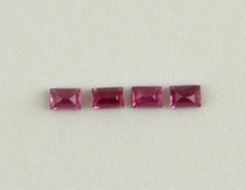Konvolut 4x Natürliche Rubine 0,5ct 3,0mm x 2,1mm Baguette Smaragd Schliff Rot