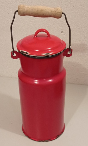 Kleine alte milchkanne - milchkanne, mit