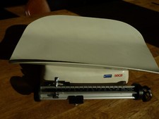 Seca Säuglingswaage- Babywaage - Waage - Neugeborenen Max 16kg Min 0,5kg d=e=10g