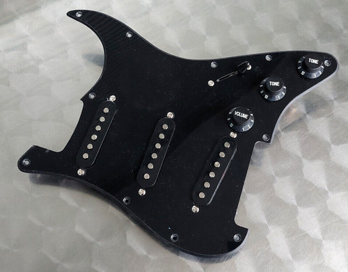 Fender squier strat - squier, pickguard