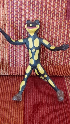 Salamander lurchi biegefigur - salamander,