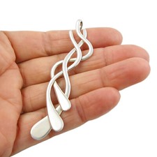 Langer dreifacher Tropfen