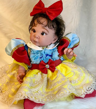 Lizzy by Adrie Stoete as Snow