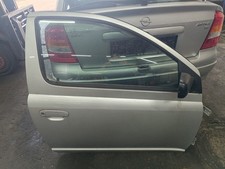 Toyota Yaris XP10 Tür Beifahrertür Rechts 3 Türer Silber