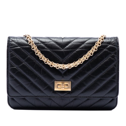 Chanel reissue chevron - chanel,