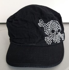 Kappe für Mädchen, Schwarz mit Nieten-Totenkopf