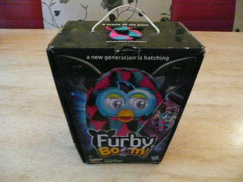 Verpacktes hasbro furby - furby, boom
