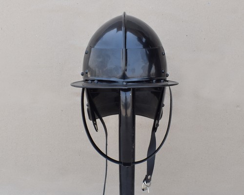 Hummerschwanz topfhelm - hummerschwanz,