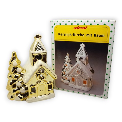 Keramik kirche mit baum - kirche,