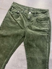 CLOSED BAKER SAMTHOSE