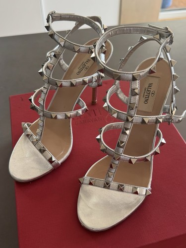 Valentino garavani rockstud - valentino,