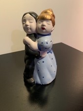 Tanzpaar Spardose aus Ton unbenutzt Farbe schwarz/hellblau